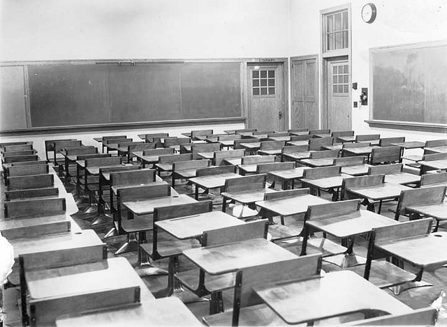 Old Neenah school classroom photograph.